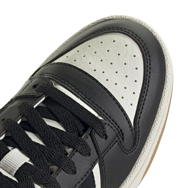 Tenis-adidas-para-niño-Break-Start-J-para-baloncesto-color-negro.-Detalle-2