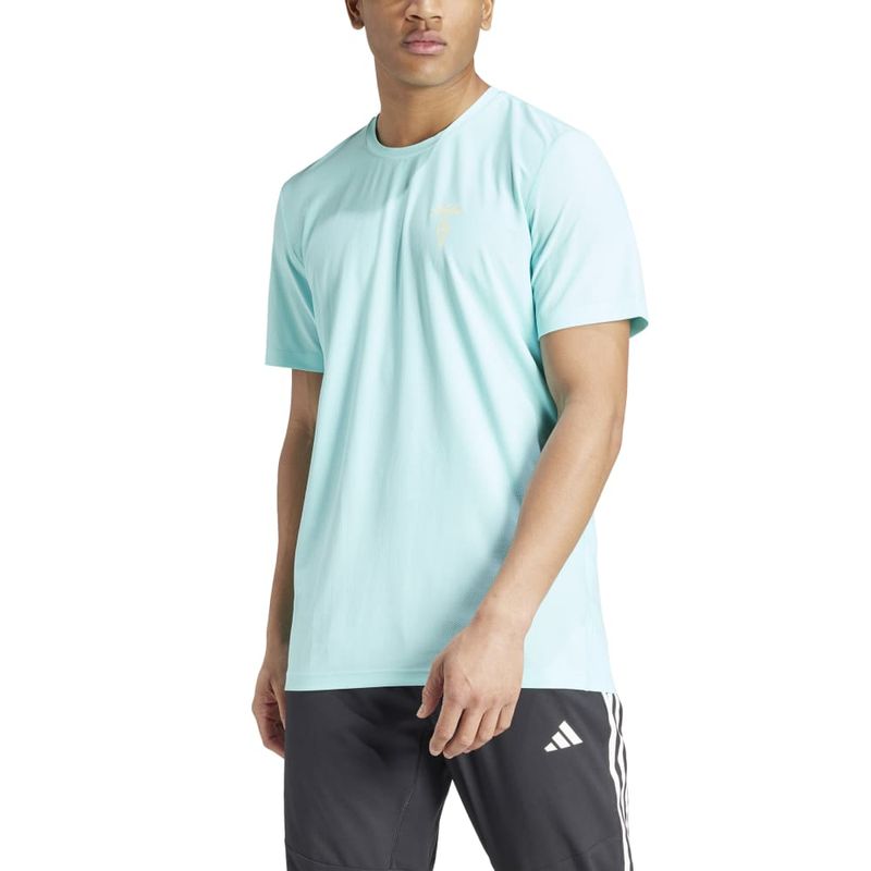 Camiseta-Manga-Corta-adidas-para-hombre-M-Ice-Cream-T-para-correr-color-azul.-Zoom-Frontal-Sobre-Modelo