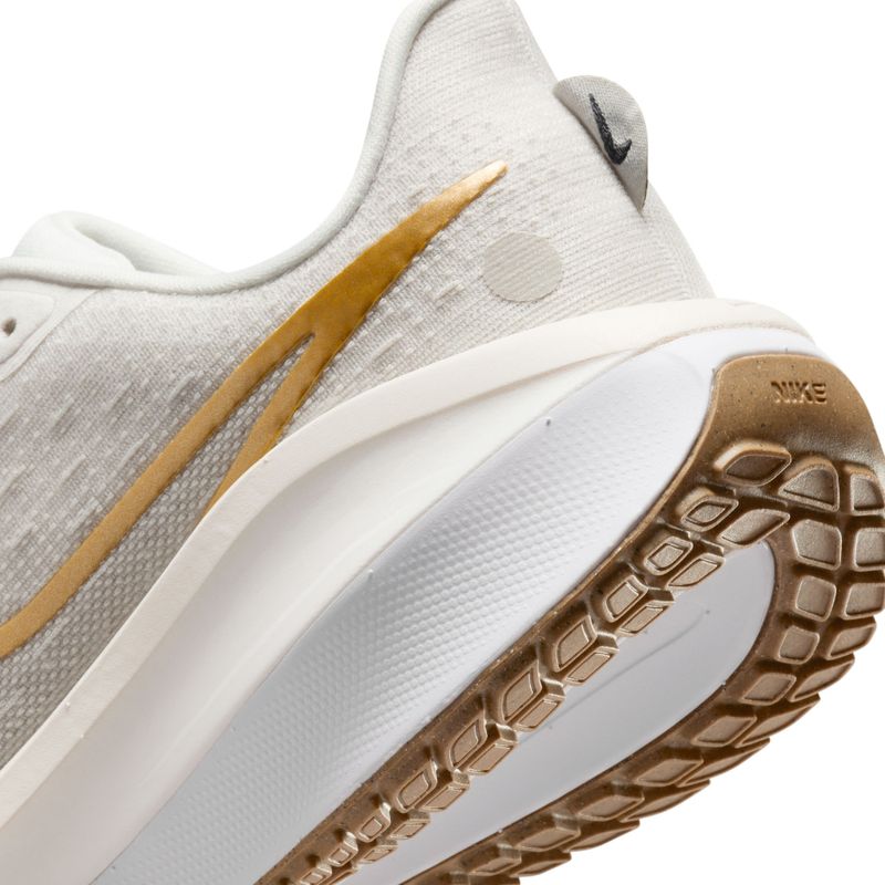 Tenis-nike-para-mujer-W-Nike-Vomero-17-para-correr-color-blanco.-Detalle-2
