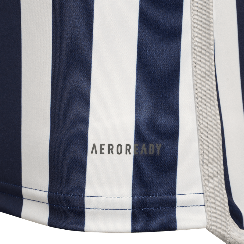 Camiseta-Manga-Corta-adidas-para-hombre-Junior-A-Jsy-24-para-futbol-color-azul.-Frente-Sobre-Modelo