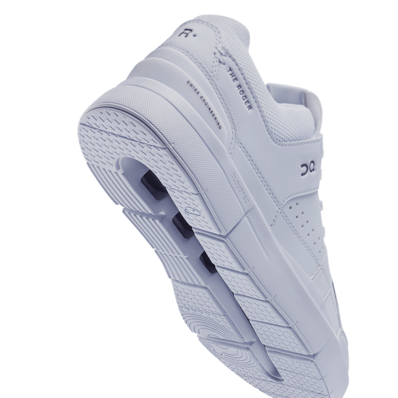 Tenis-on-para-mujer-The-Roger-Clubhouse-2-W-para-moda-color-blanco.-Detalle-Posterior
