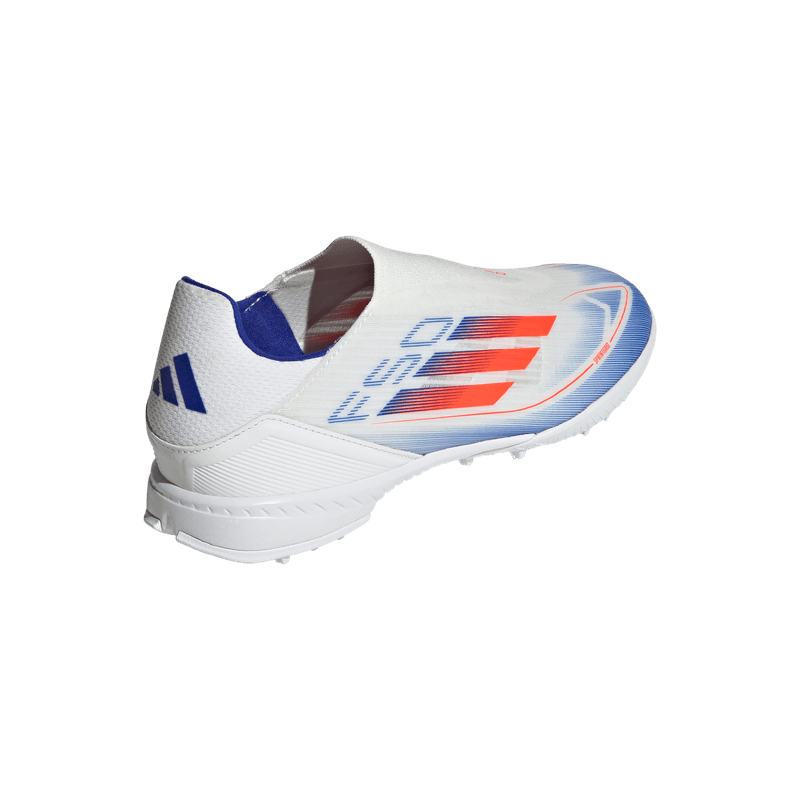 Guayos-adidas-para-hombre-F50-League-Ll-Tf-para-futbol-color-blanco.-Talon