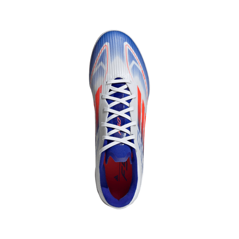 Guayos-adidas-para-hombre-F50-League-Tf-para-futbol-color-blanco.-Capellada
