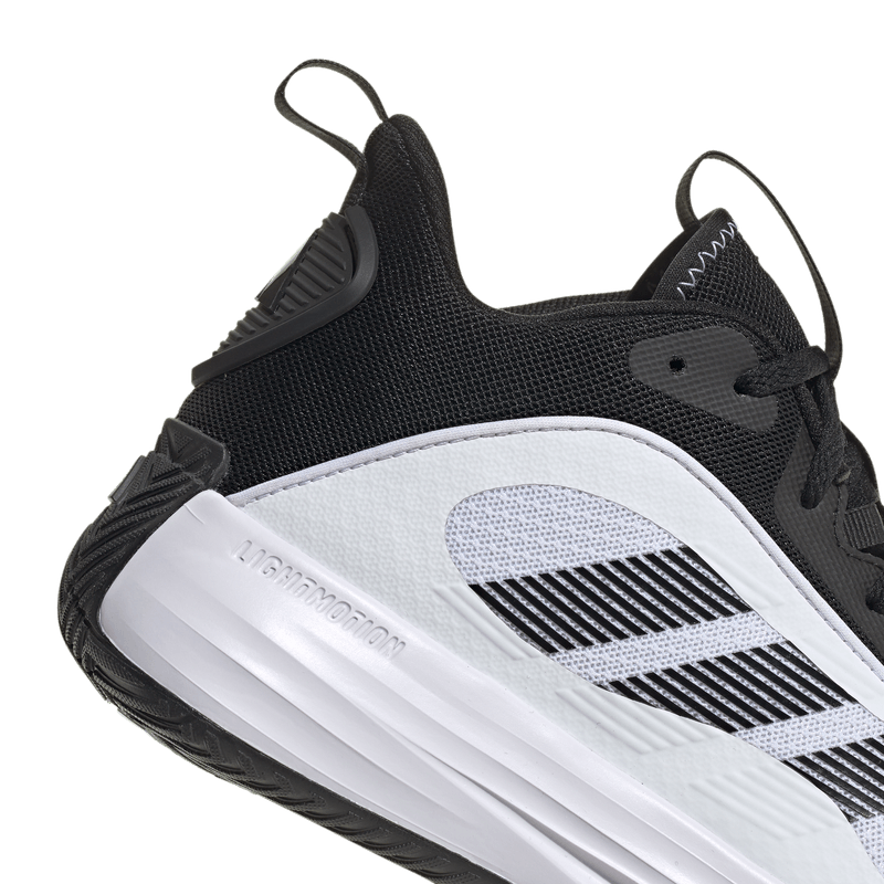 Tenis-adidas-para-hombre-Ownthegame-3.0-para-baloncesto-color-blanco.-Detalle-1