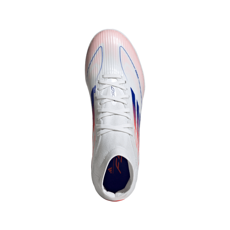 Guayos-adidas-para-mujer-F50-League-Mid-Tf-W-para-futbol-color-blanco.-Capellada