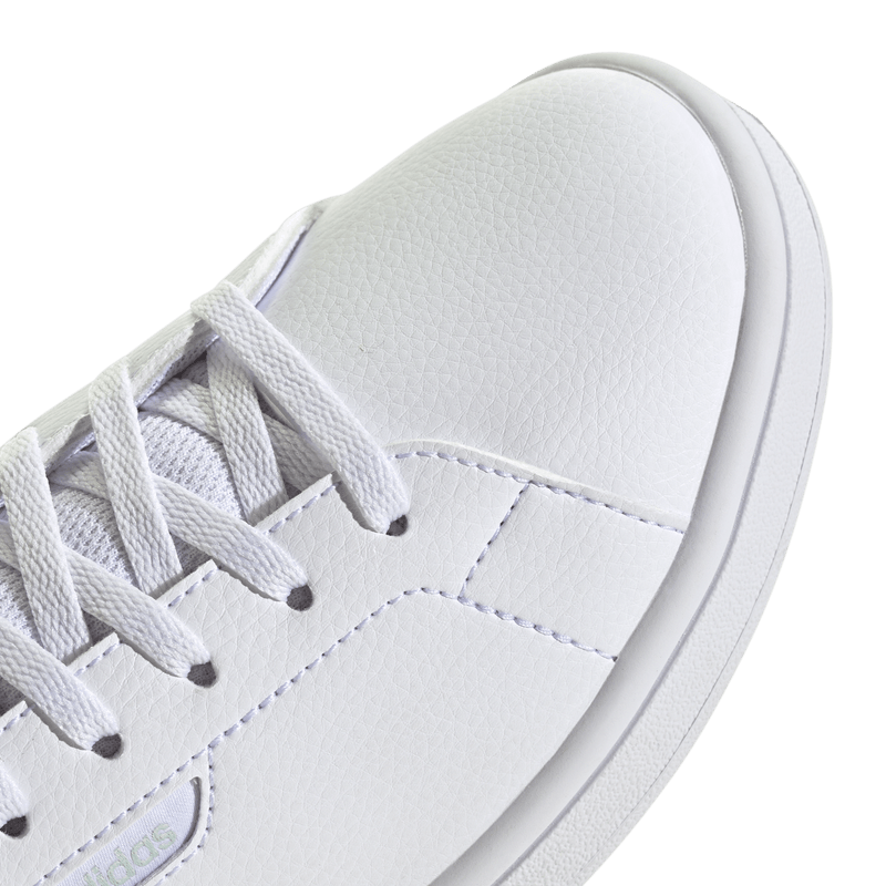 Tenis-adidas-para-mujer-Urban-Court-para-moda-color-blanco.-Detalle-1