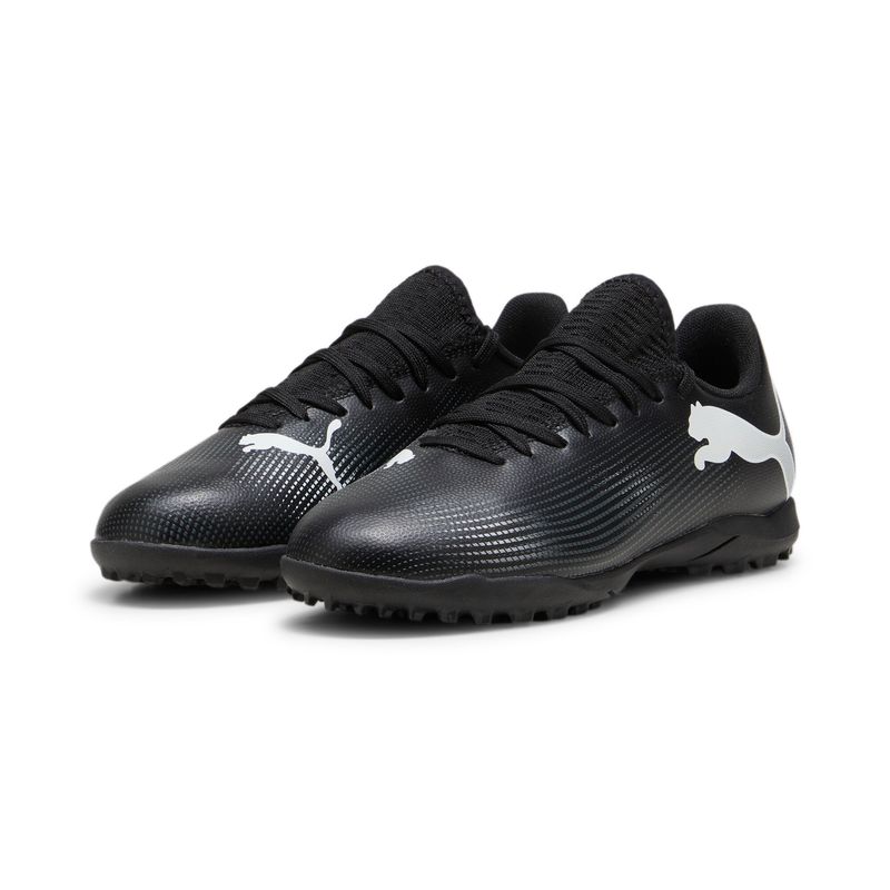 Guayos-puma-para-niño-Future-7-Play-Tt-Jr-para-futbol-color-negro.-Par-Alineados
