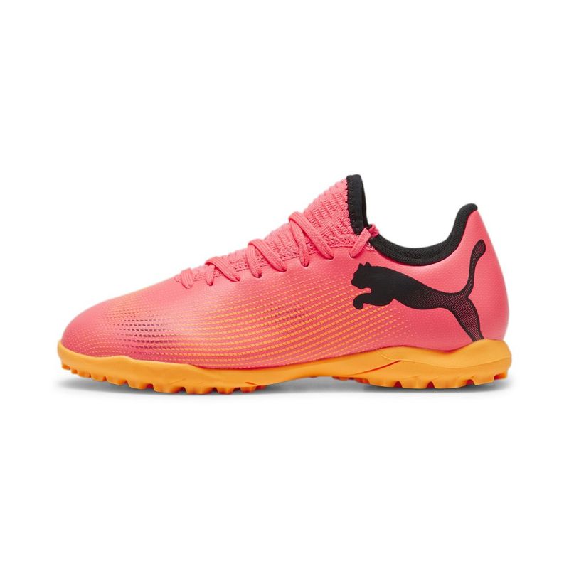 Guayos-puma-para-niño-Future-7-Play-Tt-Jr-para-futbol-color-rosado.-Lateral-Interna-Derecha