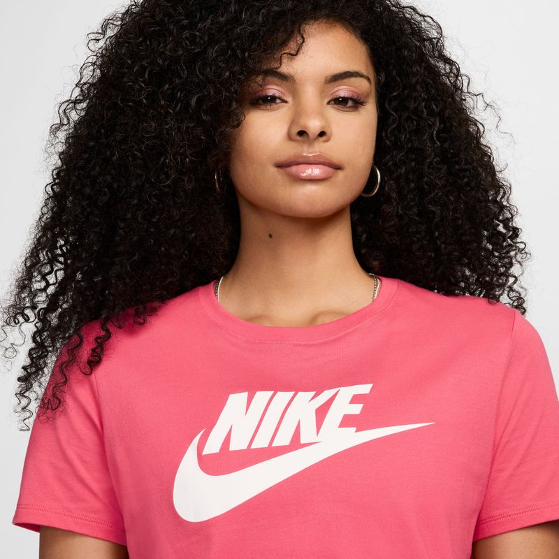 Camiseta-Manga-Corta-nike-para-mujer-W-Nsw-Club-Ss-Tee-Icn-Ftra-para-moda-color-rosado.-Detalle-5-