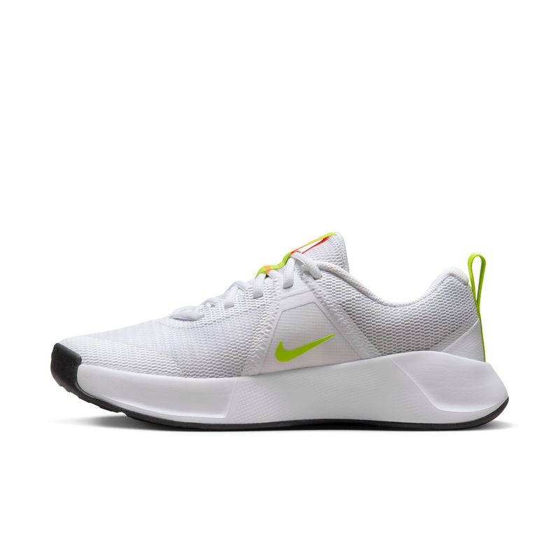 Tenis-nike-para-mujer-W-Nike-Mc-Trainer-3-para-entrenamiento-color-blanco.-Lateral-Interna-Derecha