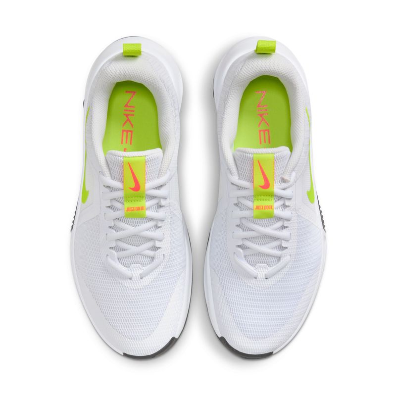 Tenis-nike-para-mujer-W-Nike-Mc-Trainer-3-para-entrenamiento-color-blanco.-Capellada