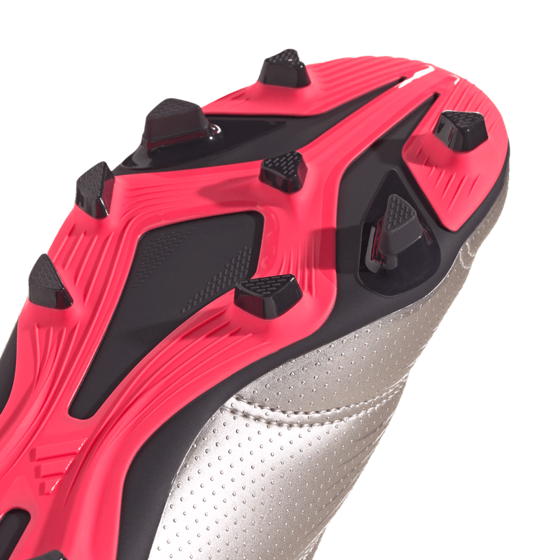 Guayos-adidas-para-niño-Predator-Club-Fxg-J-para-futbol-color-multicolor.-Detalle-1