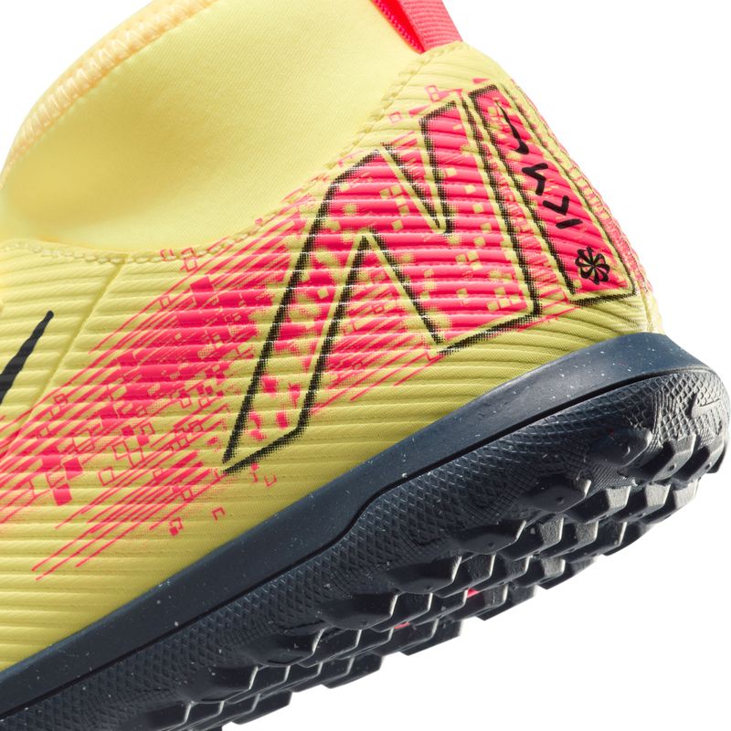 Guayos-nike-para-niño-Jr-Superfly-10-Club-Km-Tf-para-futbol-color-naranja.-Detalle-2