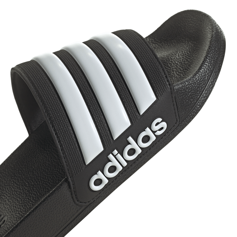 Sandalias-adidas-para-hombre-Adilette-Shower-para-natacion-color-negro.-Detalle-1