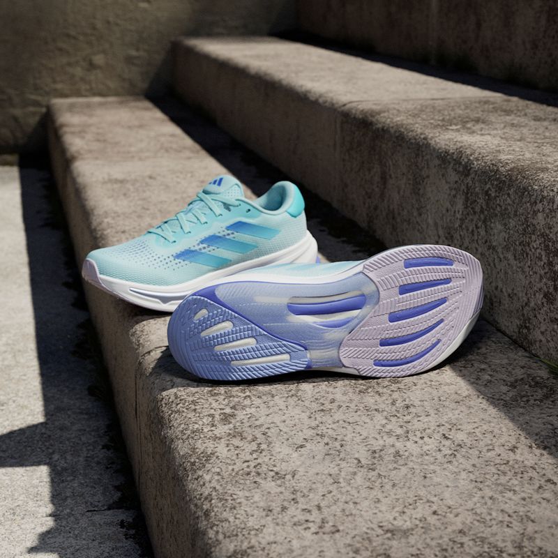 Tenis-adidas-para-mujer-Supernova-Rise-W-para-correr-color-verde.-Mktg-Vista-35
