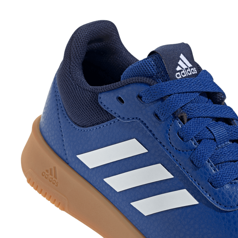 Tenis-adidas-para-niño-Tensaur-Sport-2.0-K-para-correr-color-azul.-Detalle-2