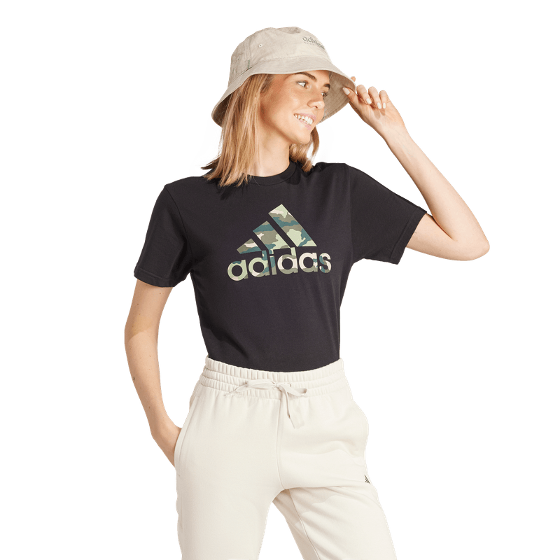 Camiseta-Manga-Corta-adidas-para-mujer-W-Camo-T-para-moda-color-negro.-Detalle-1