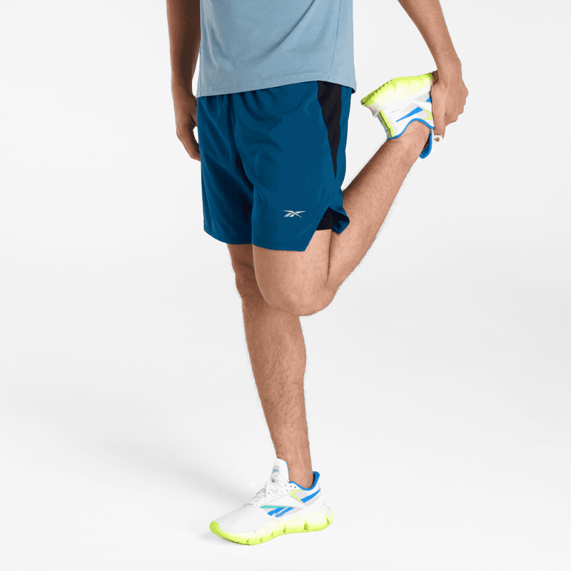 Pantaloneta-reebok-para-hombre-Running-2-1-Short-para-correr-color-azul.-Frente-Sin-Modelo