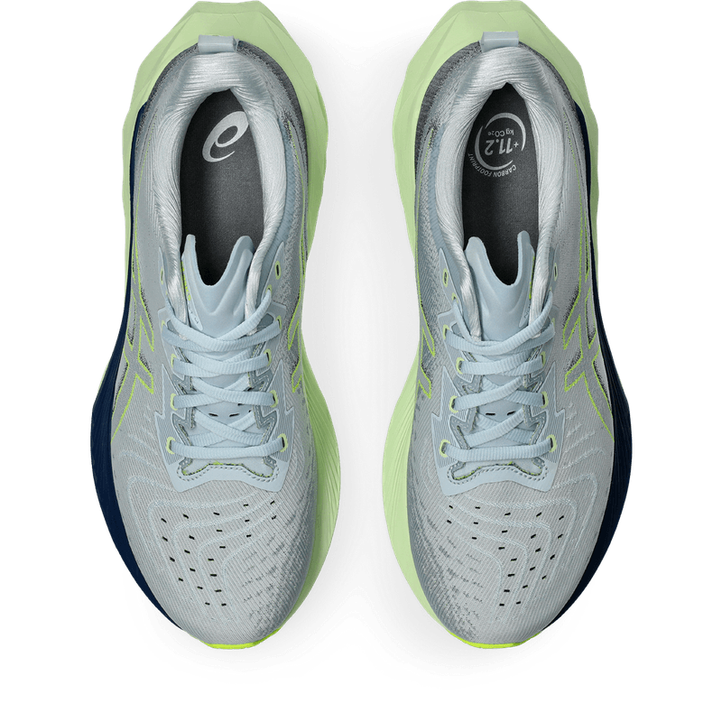 Tenis-asics-para-hombre-Novablast-4-para-correr-color-azul.-Capellada