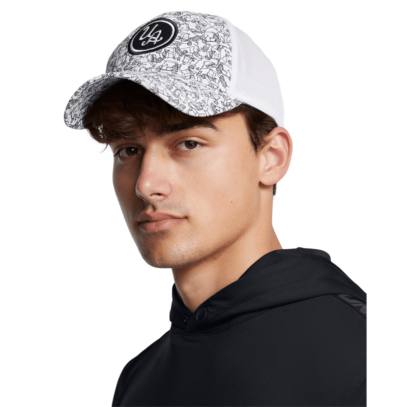 Gorra-under-armour-para-hombre-Iso-Chill-Driver-Mesh-Adj-para-golf-color-azul.-Frente-Sobre-Modelo