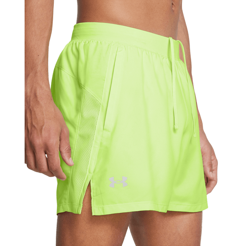 Pantaloneta-under-armour-para-hombre-Ua-Launch-Shorts-5In-para-correr-color-verde.-Bolsillo
