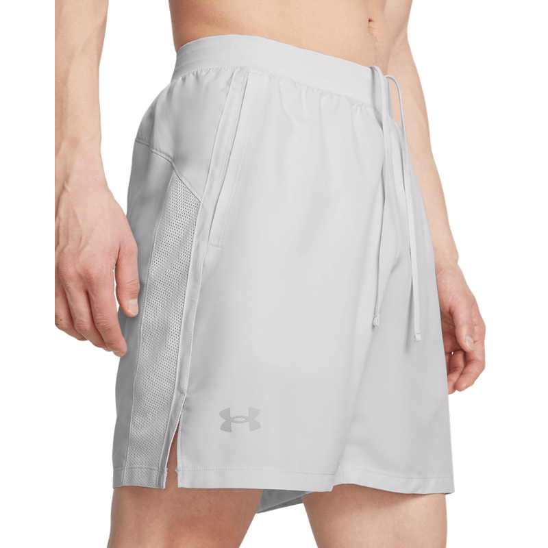 Pantaloneta-under-armour-para-hombre-Ua-Launch-Shorts-7In-para-correr-color-gris.-Bolsillo