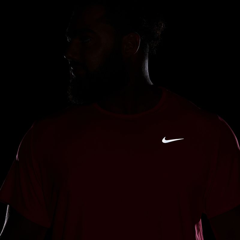 Camiseta-Manga-Corta-nike-para-hombre-M-Nk-Df-Uv-Miler-Ss-para-correr-color-rosado.-Detalle-6