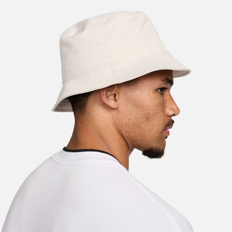 Gorra-nike-para-hombre-U-Nk-Apex-Bucket-Sq-Swsh-L-para-moda-color-beige.-Detalle-2