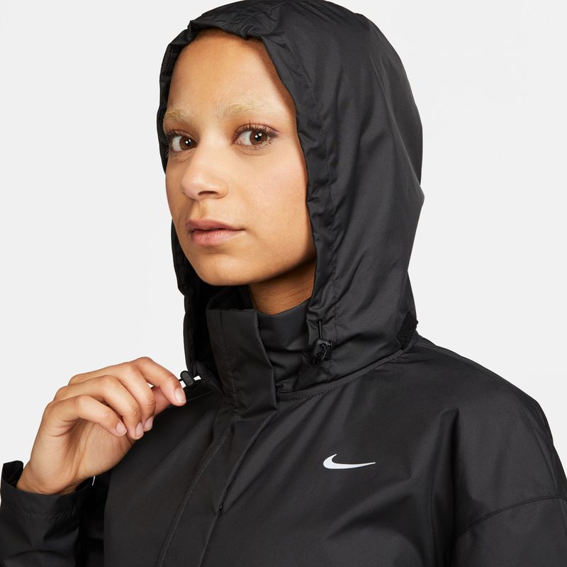 Chaqueta-nike-para-mujer-W-Nk-Fast-Repel-Jacket-para-correr-color-negro.-Detalle-1