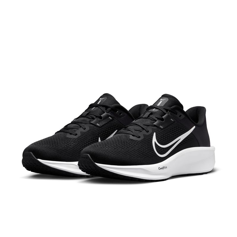 Tenis-nike-para-hombre-Nike-Quest-6-para-correr-color-negro.-Par-Alineados
