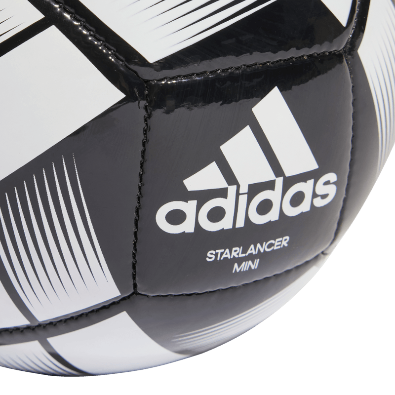 Balon-adidas-para-hombre-Starlancer-Mini-para-futbol-color-blanco.-Detalle-1