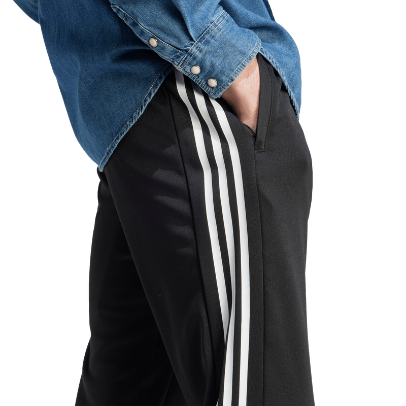 Pantalon-adidas-para-hombre-M-Tiro-Wm-Pt-para-moda-color-negro.-Detalle-2