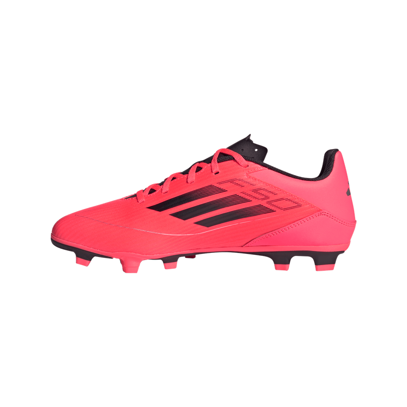 Guayos-adidas-para-hombre-F50-Club-Fxg-para-futbol-color-rosado.-Lateral-Interna-Izquierda