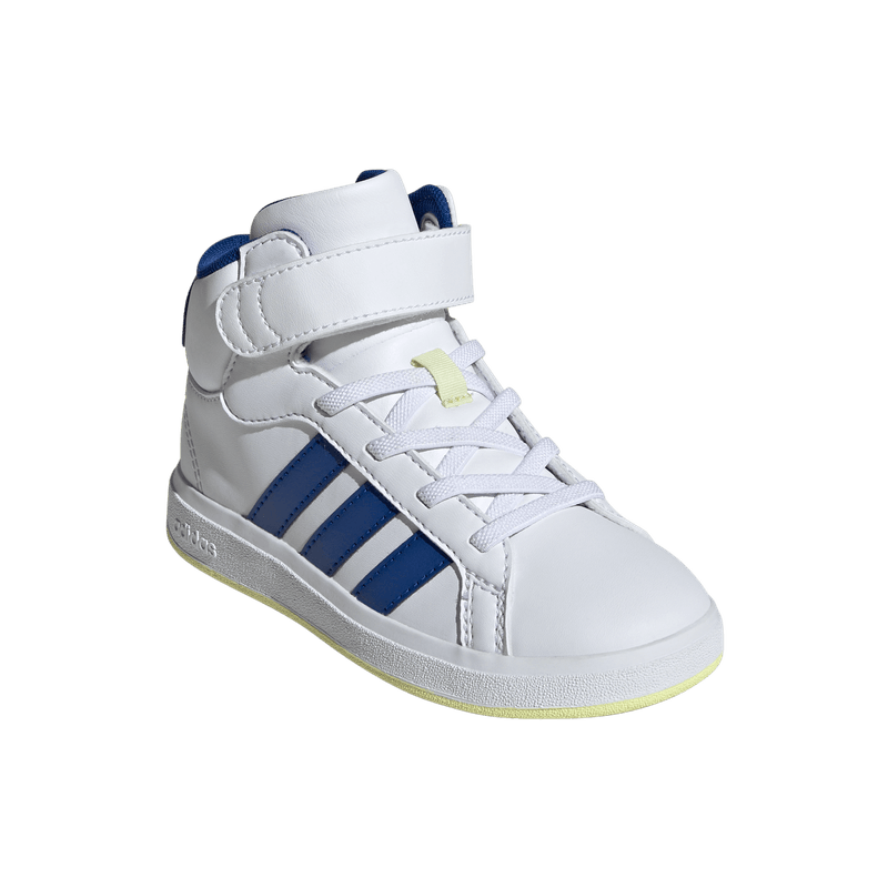 Tenis-adidas-para-niño-Grand-Court-Mid-K-para-moda-color-blanco.-Par-Alineados