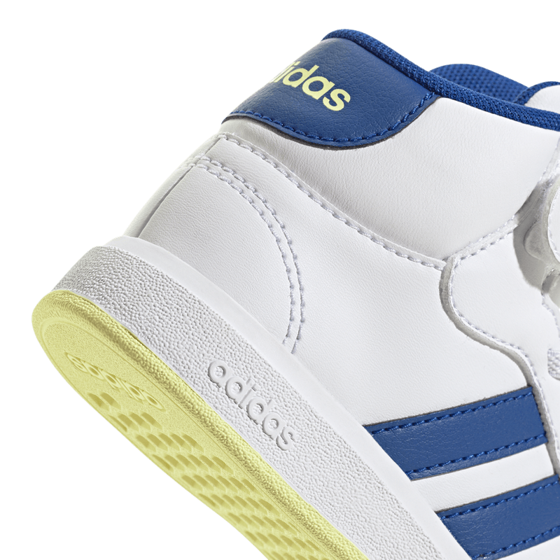 Tenis-adidas-para-niño-Grand-Court-Mid-K-para-moda-color-blanco.-Detalle-1