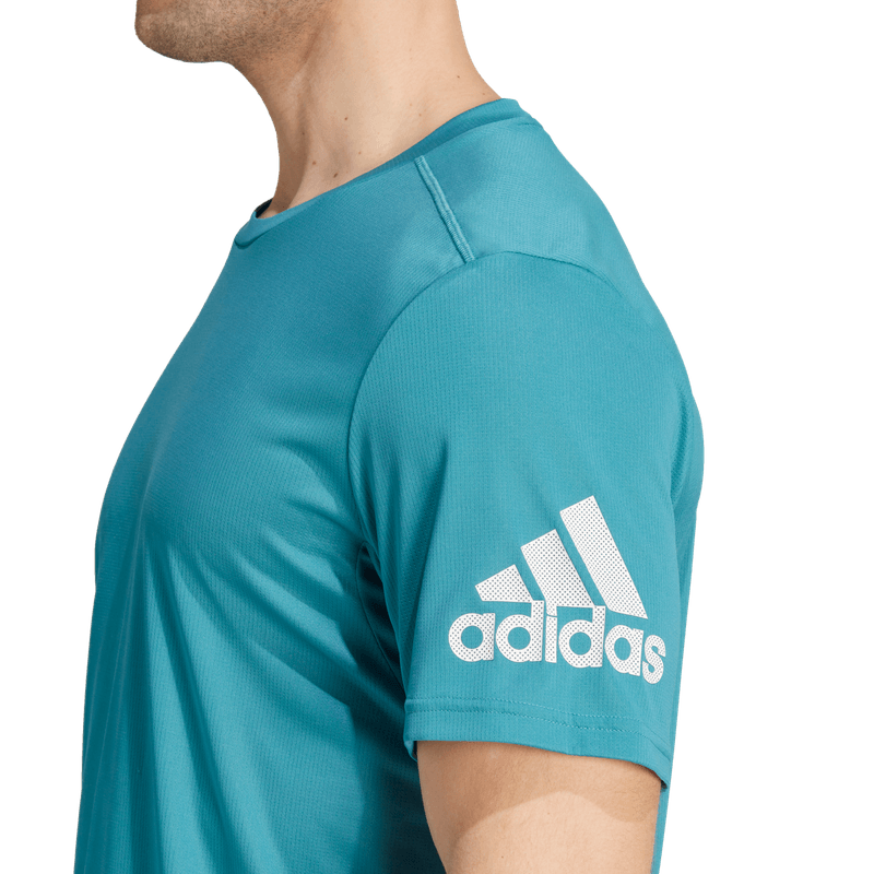 Camiseta-Manga-Corta-adidas-para-hombre-Run-It-Tee-M-para-correr-color-azul.-Detalle-3