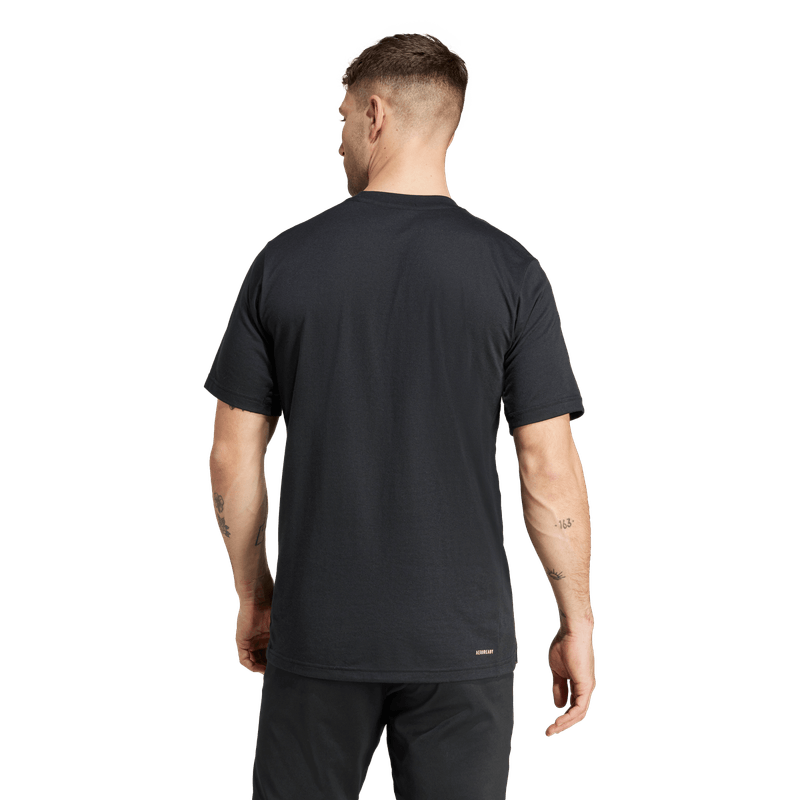 Adidas-Originals-Essential-Tee-Camiseta-Manga-Corta_IR9689_09.png