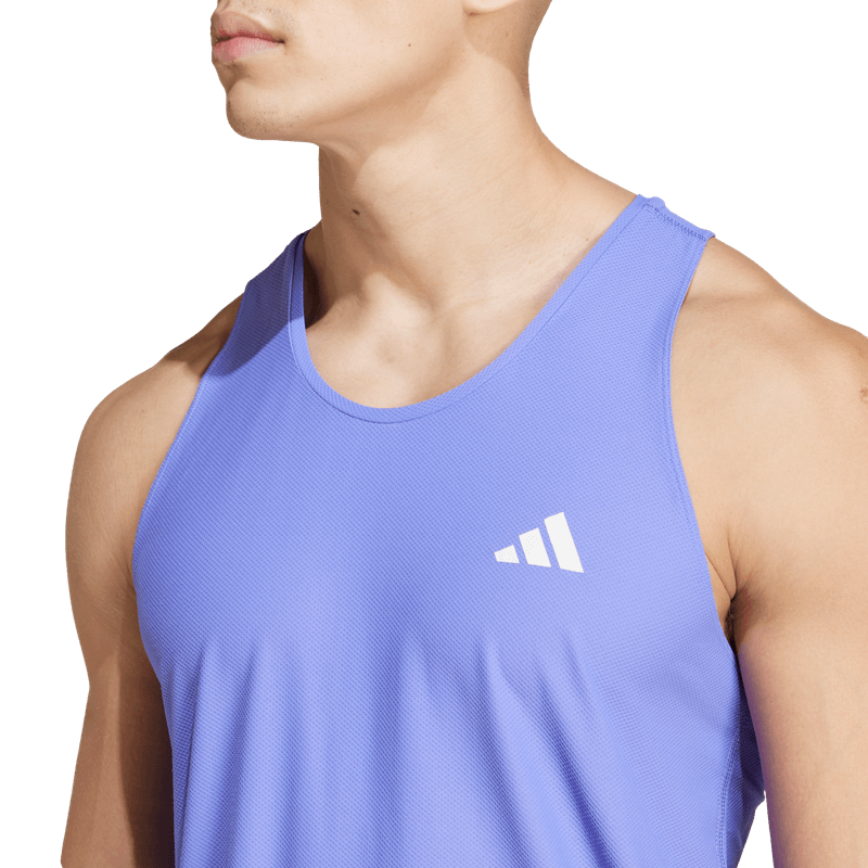 Camiseta-Manga-Sisa-adidas-para-hombre-Otr-B-Tank-para-correr-color-azul.-Detalle-3