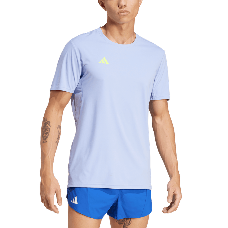 Camiseta-Manga-Corta-adidas-para-hombre-Adizero-E-Tee-para-correr-color-azul.-Zoom-Frontal-Sobre-Modelo