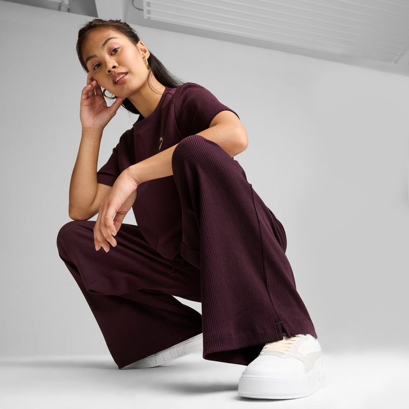 Tenis-puma-para-mujer-Puma-Cali-Court-Wv-Wns-para-moda-color-blanco.-Frente-Sobre-Modelo