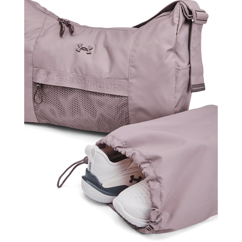 Maletin-under-armour-para-mujer-Ua-Studio-Slouchy-Duffle-para-entrenamiento-color-gris.-Vista-Interior