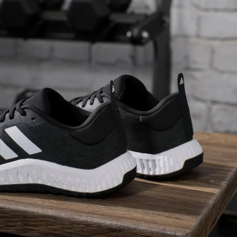 Tenis-adidas-para-mujer-Everyset-Trainer-W-para-entrenamiento-color-negro.-Mktg-Vista-11