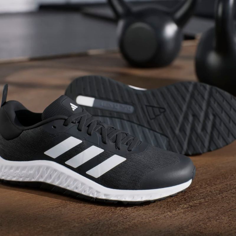 Tenis-adidas-para-mujer-Everyset-Trainer-W-para-entrenamiento-color-negro.-Mktg-Vista-23