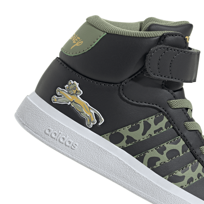 Tenis-adidas-para-niño-Grand-Court-Mid-Lionking-K-para-moda-color-gris.-Detalle-1