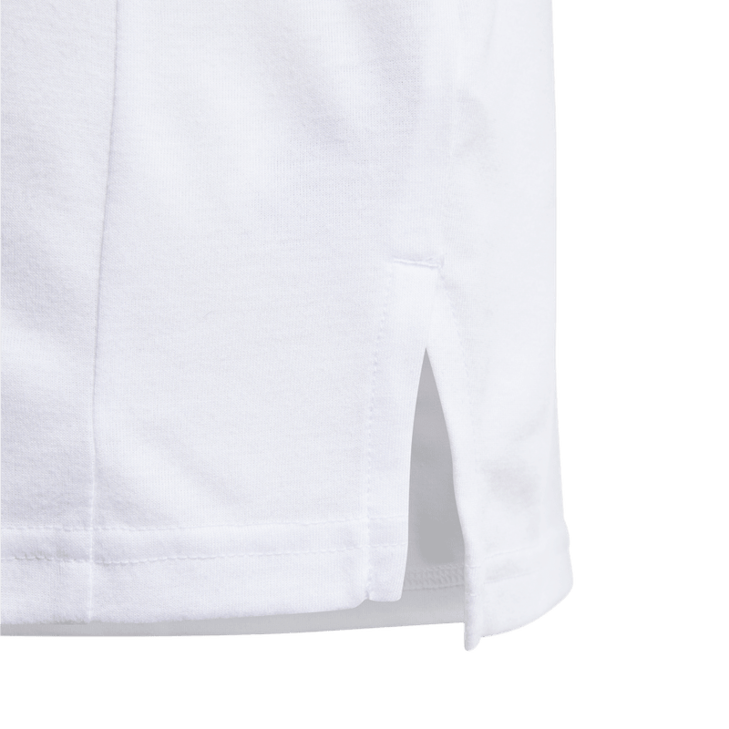 Camiseta-Manga-Corta-adidas-para-niño-J-D4T-Tee-para-entrenamiento-color-blanco.-Reverso-Sobre-Modelo