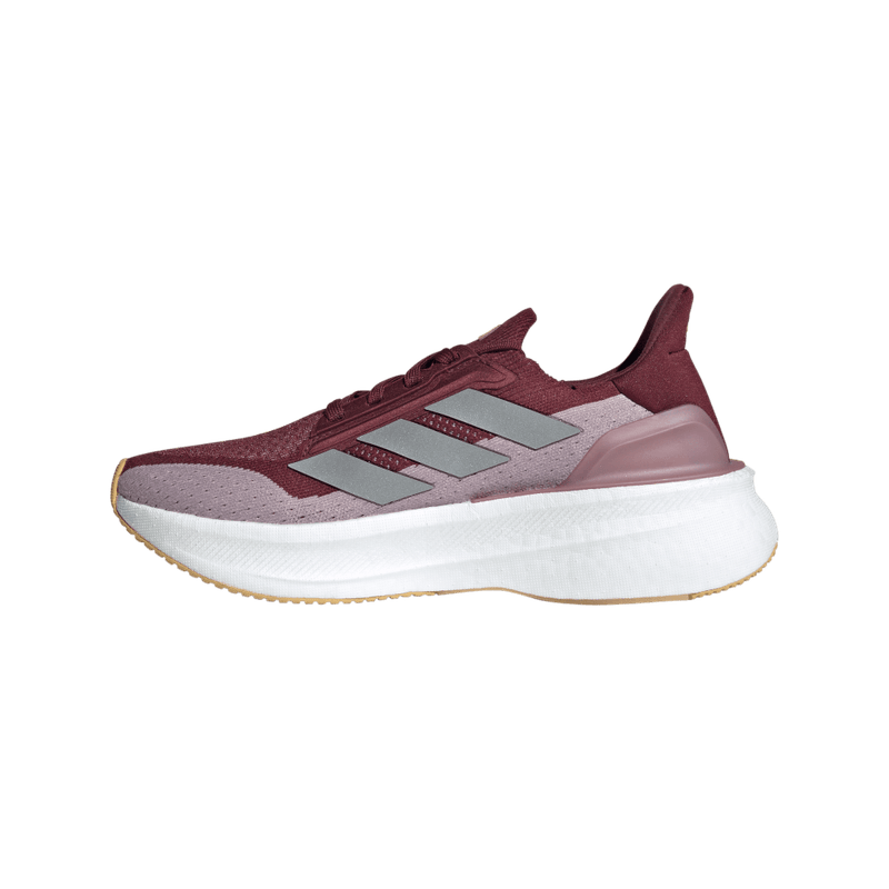 Tenis-adidas-para-mujer-Ultraboost-5X-W-para-correr-color-rojo.-Par-Laterales