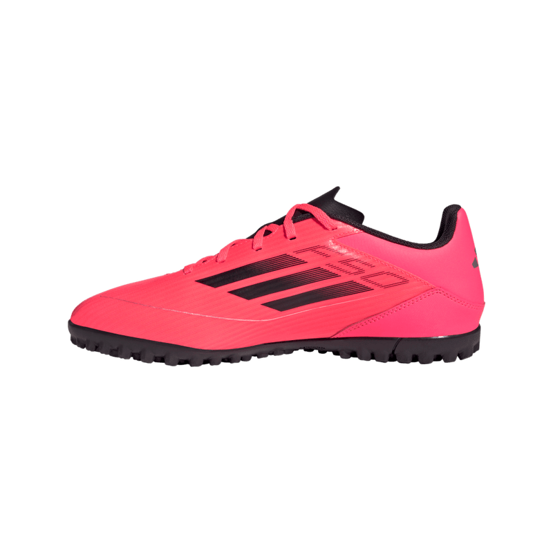 Guayos-adidas-para-hombre-F50-Club-Tf-para-futbol-color-rosado.-Lateral-Interna-Izquierda
