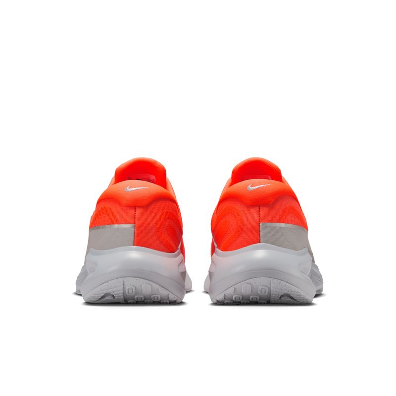 Tenis-nike-para-hombre-Nike-Journey-Run-Prm-para-correr-color-naranja.-Talon