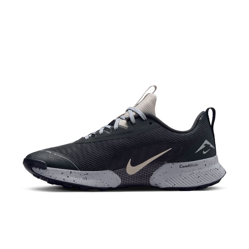 Tenis-nike-para-mujer-W-Nike-Juniper-Trail-3-para-correr-color-gris.-Lateral-Interna-Derecha