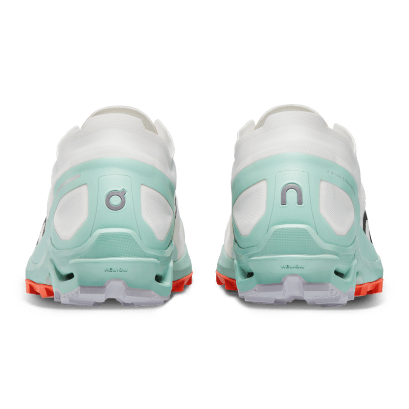 Tenis-on-para-hombre-Cloudventure-Peak-para-outdoor-color-blanco.-Talon